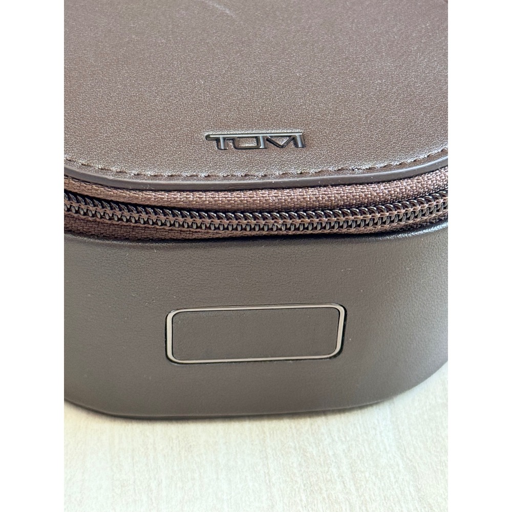 NWOT Tumi 4.25" Leather Zip Around Travel Single Watch Case Roll Box Dark Brown - Picture 2 of 7
